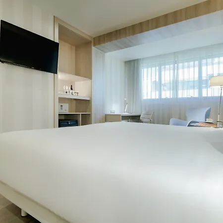 Отель Hesperia Centro Ла-Корунья