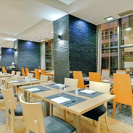 Hesperia Centro Hotel