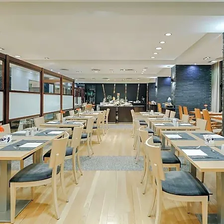 Hesperia Centro 4*