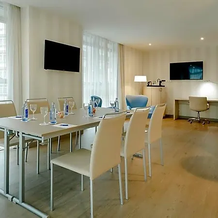 Hesperia Centro 4*