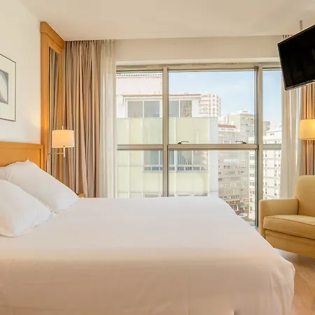 Hesperia Centro 4* Ла-Корунья