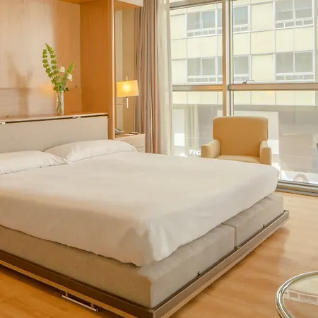 Hesperia Centro Отель 4*