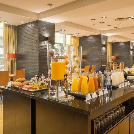 Hesperia Centro ホテル 4*