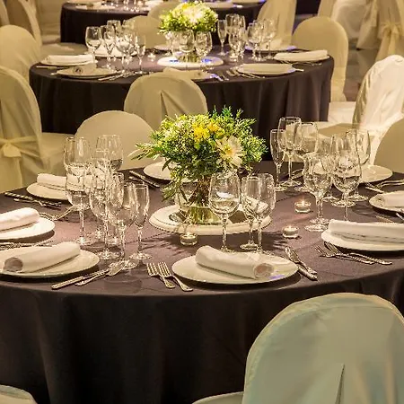 Hesperia Centro Отель 4*