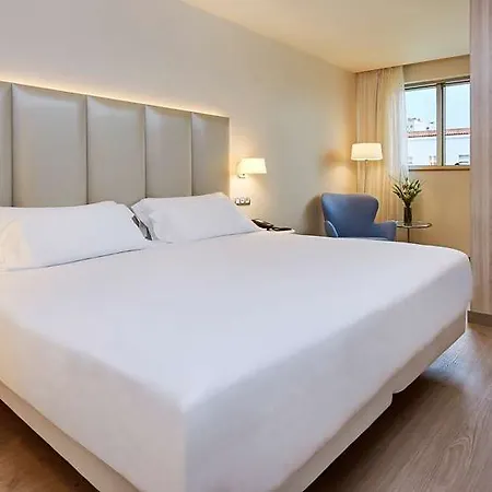 Hesperia Centro 4* ア・コルーニャ