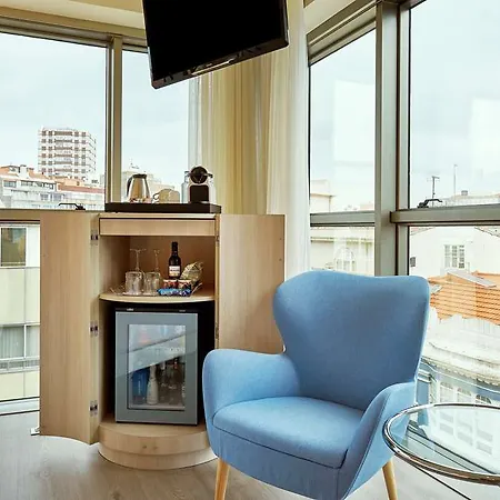 Отель Hesperia Centro