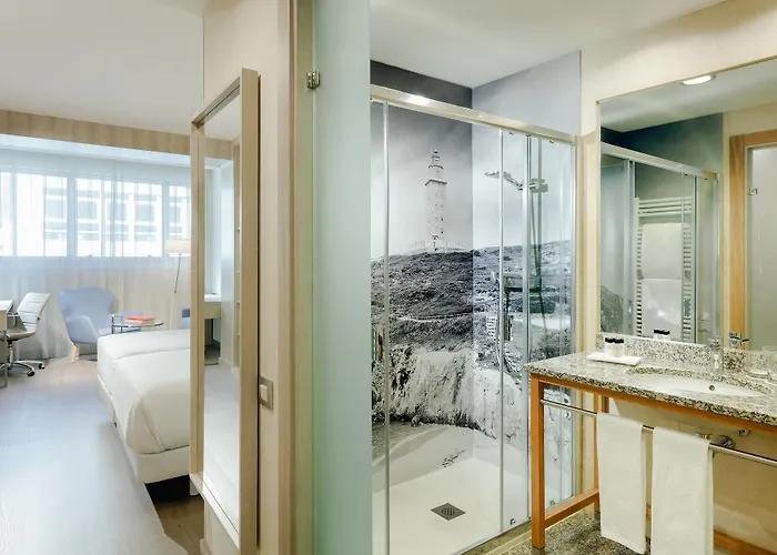 Hotel Hesperia Centro 4*