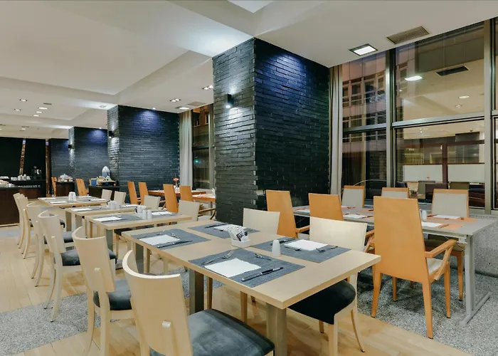 Hesperia Centro Hotel 4*