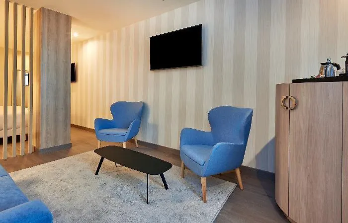 Hotel Hesperia Centro 4*